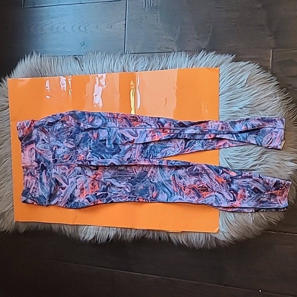 Nwot! Lululemon base pace hi-rise running tight 25" atmospheric